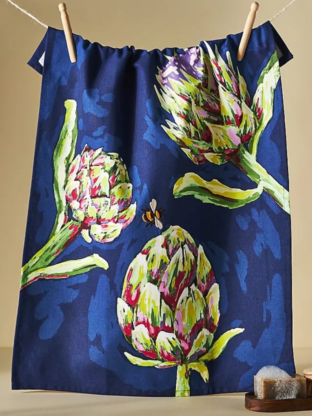 Anthropologie Artichoke Dish Towel NEW NWT Sold Out Design